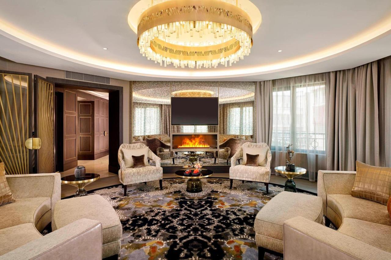 ดิ อเล็กซานเดอร์ อะ ลักชัวรี คอลเลคชั่น โฮเต็ล เยเรวัน Hotel เยเรวาน ภายนอก รูปภาพ